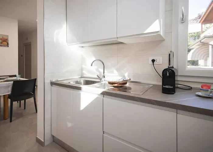 A Due Passi Dal Mare